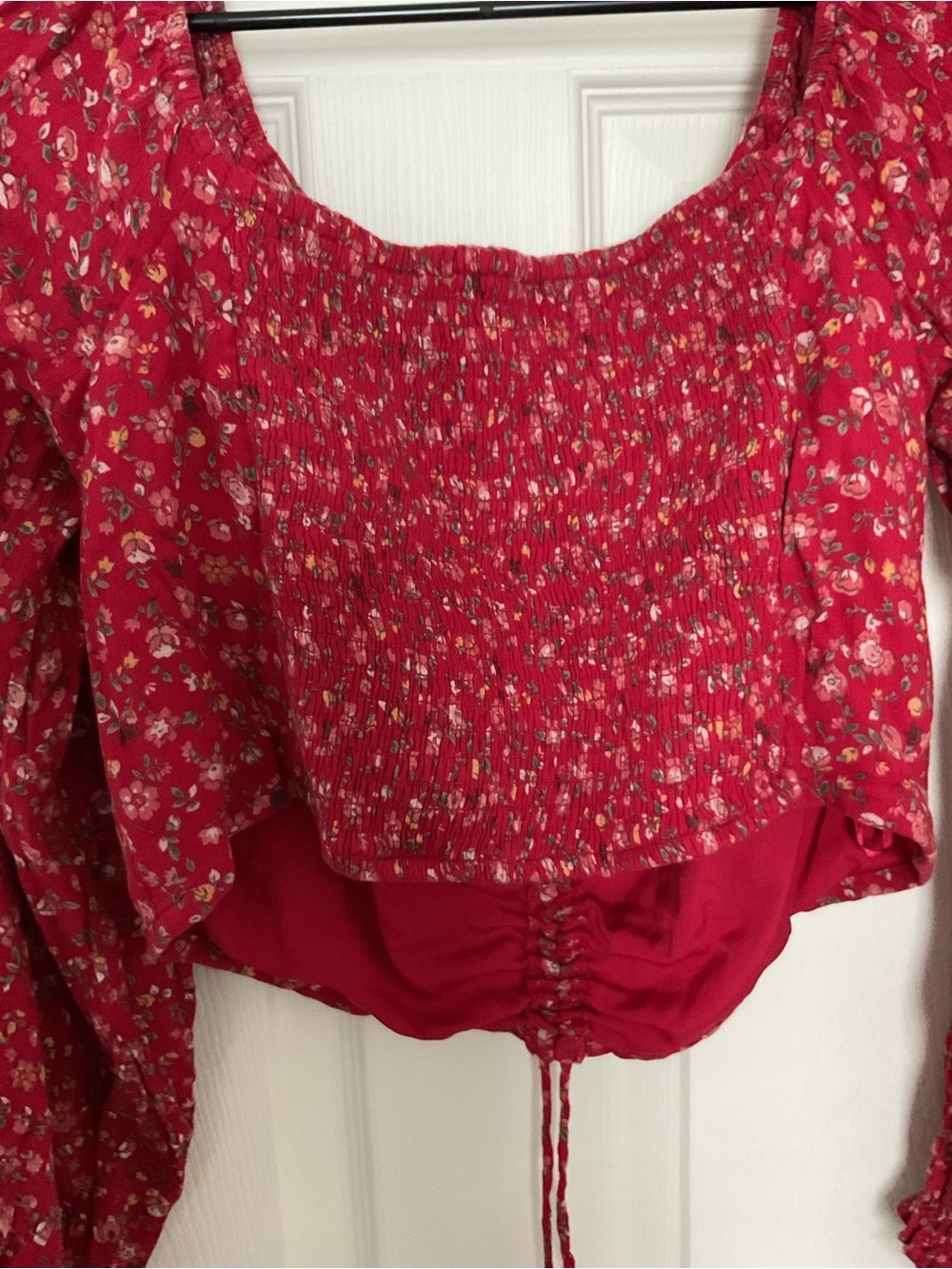 Hollister Red Floral Long-Sleeve Smocked Top - Picture 4 of 4